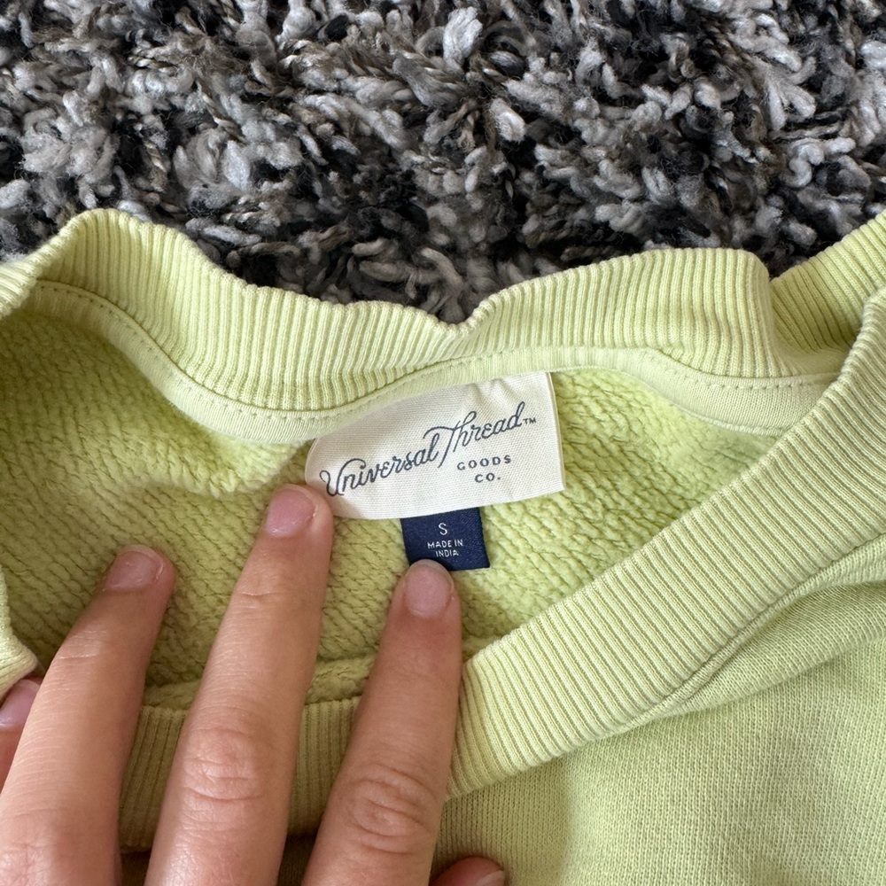 Universal Thread Soft Lime Sweatshirt - image 2